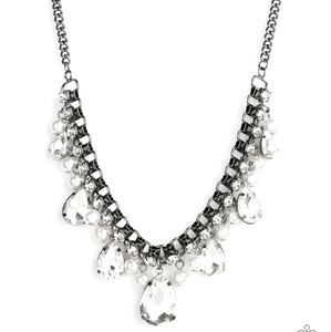 paparazzi Jewelry - Necklace & Earrings Set paparazzi Jewelry - Necklace & Earrings Set